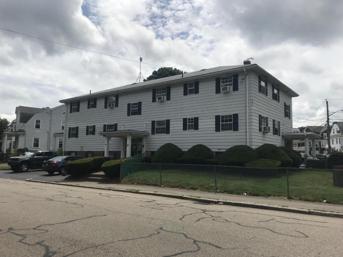 Отель Brookside House Quincy Экстерьер фото