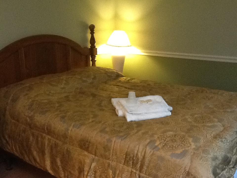 Отель Brookside House Quincy Экстерьер фото